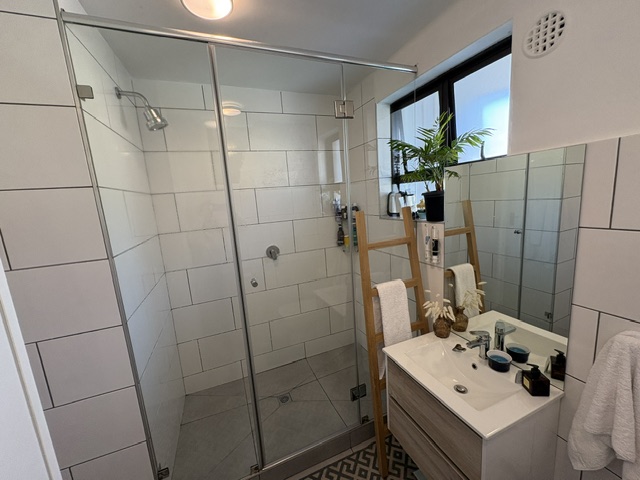 To Let 2 Bedroom Property for Rent in Gardens Western Cape